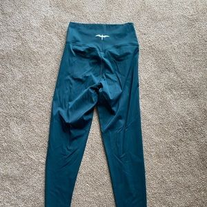 The Iwa Company Mikioi Crossbang Leggins in Palm Color Small